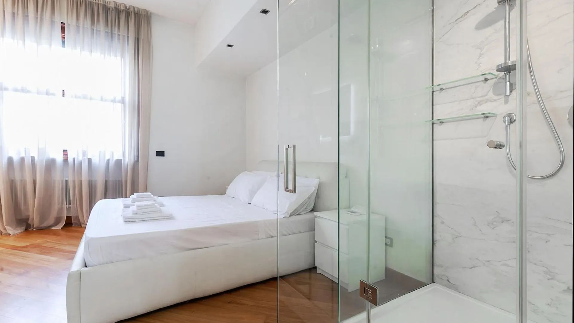 San Babila Luxury Suite - In The Heart Of Fashion Disctrict Milán