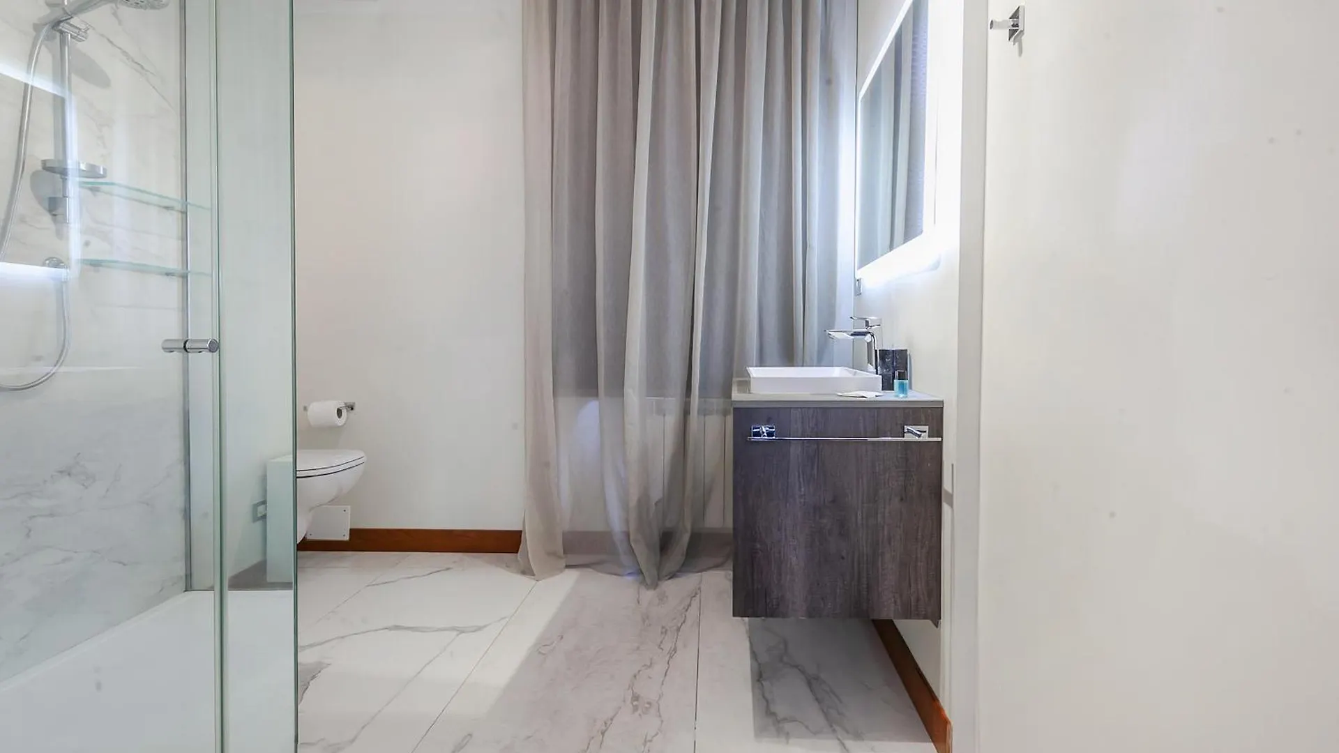 San Babila Luxury Suite - In The Heart Of Fashion Disctrict Milán Itálie